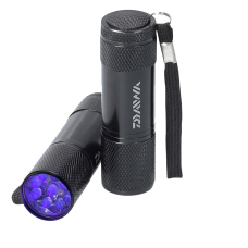 UV svítilna Daiwa