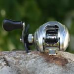 Baitcastový naviják Daiwa 25 Aird 80