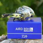 Baitcastový naviják Daiwa 25 Aird 80