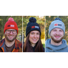 Zimní pletená čepice s bambulí REDBASS s nášivkou